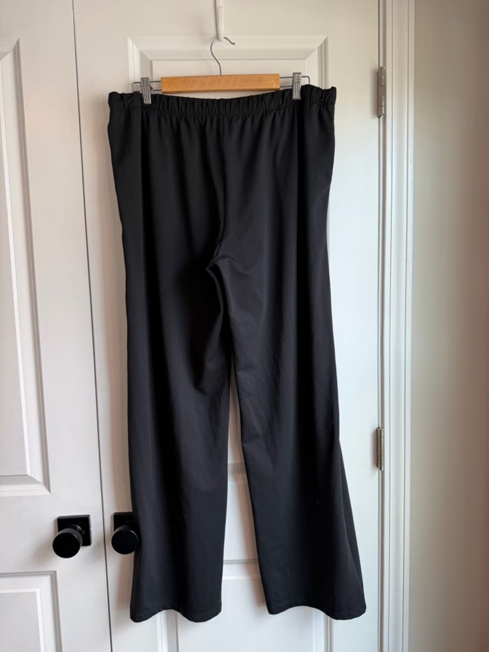 Vuori Women’s Halo Modern Straight Leg Pant Black Size XL - Picture 3 of 13